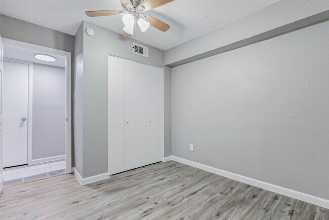 Building Photo - 12611 Ashford Meadow Dr