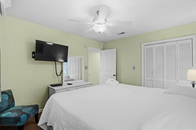 Building Photo - 203 Double Eagle Dr