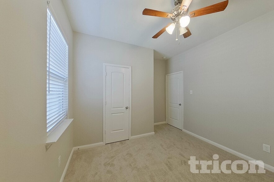 Building Photo - 2108 Barrow St