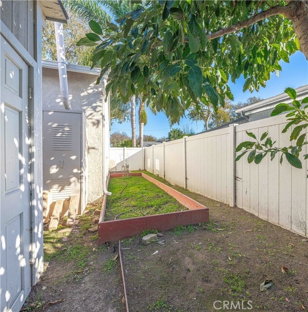 Building Photo - 2371 Park Ave