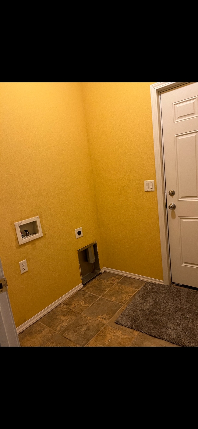 Building Photo - 1723 W 19th Ave