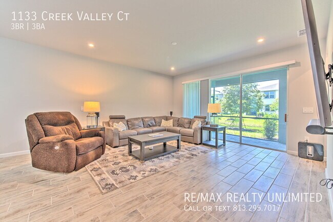 Building Photo - 1133 Crk Vly Ct