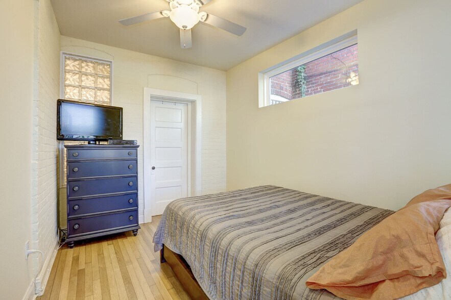 Building Photo - 4114 New Hampshire Ave NW