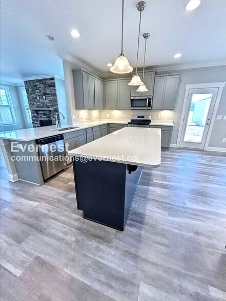Building Photo - 248 Pilot Bluff Dr