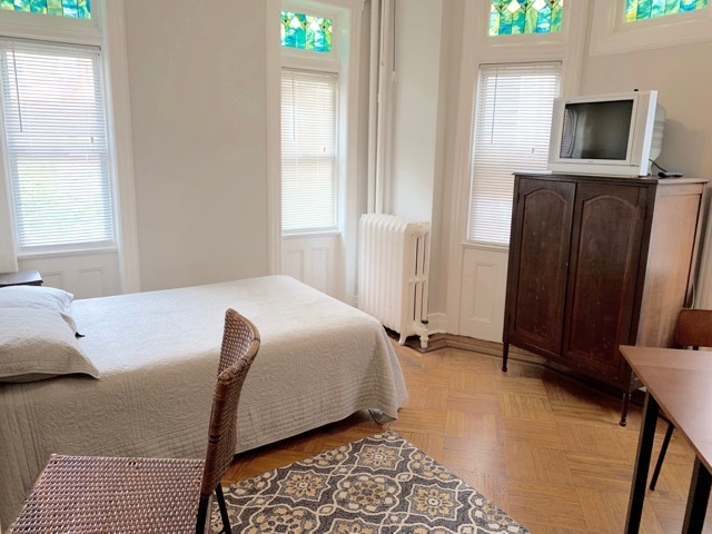 $1600 Studio Furnished Util+Cable+WIFI Incl Jersey City Journal Square area - 19 Britton St