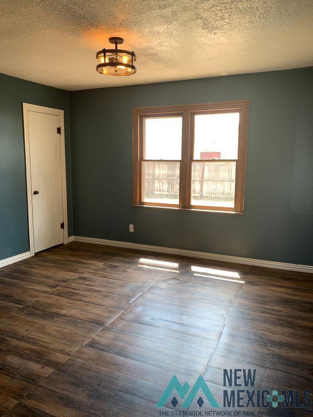 Building Photo - 142 S Indio Ave