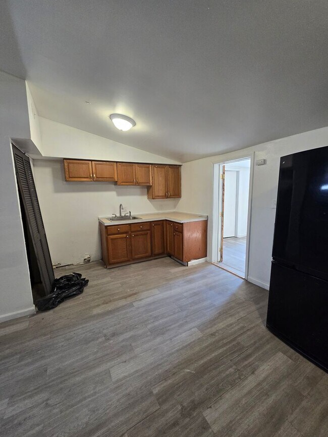 Building Photo - LIMITED TIME**1/2 OFF DEPOSIT**