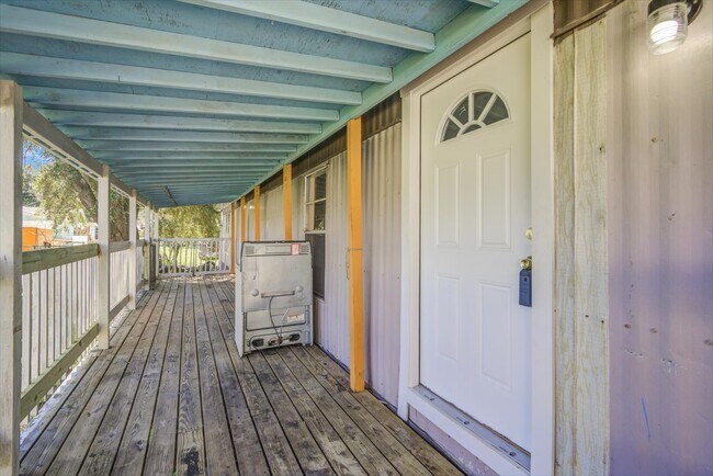 Building Photo - 1809 W Sidnor St