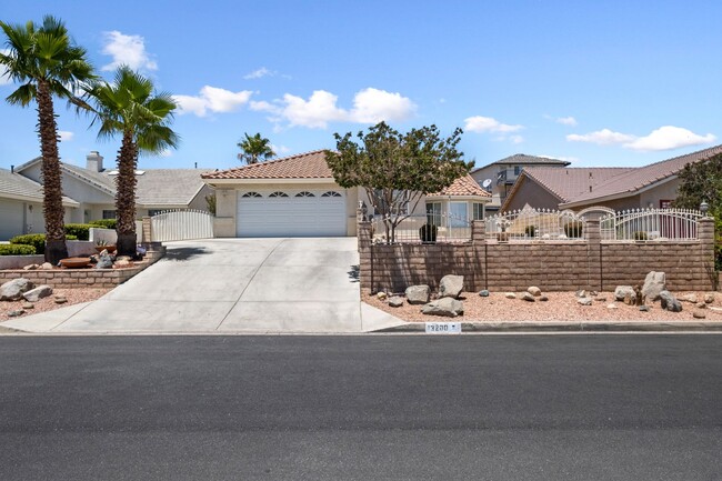 Building Photo - Beautiful 4-Bedroom, 2.5-Bathroom Home in ...
