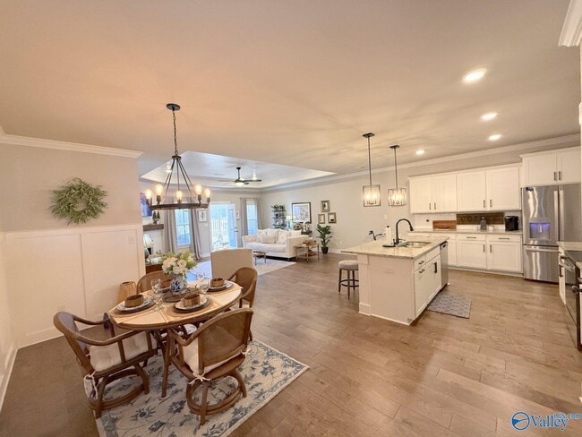 Building Photo - 445 Legend Oak Way SW