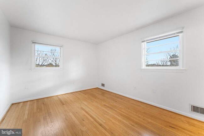 Building Photo - 12 Earlybird Ave