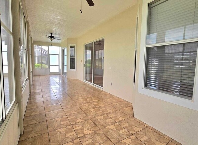 Building Photo - 7047 Hazeltine Cir