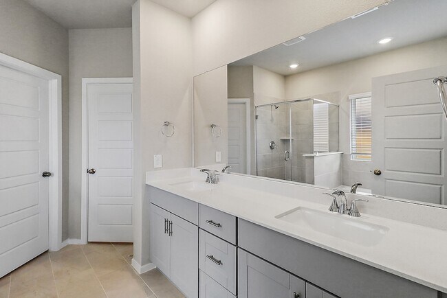 Building Photo - 12026 Meandering Strm Dr