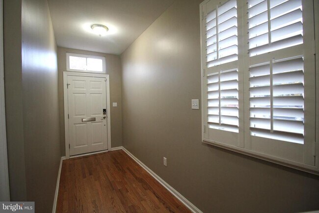 Building Photo - 151 Jackson St