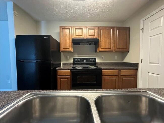 Building Photo - 13202 Fairington Ridge Cir