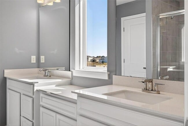 Building Photo - 6408 Domizio Dr