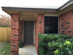 Building Photo - 1216 Brashear Ln
