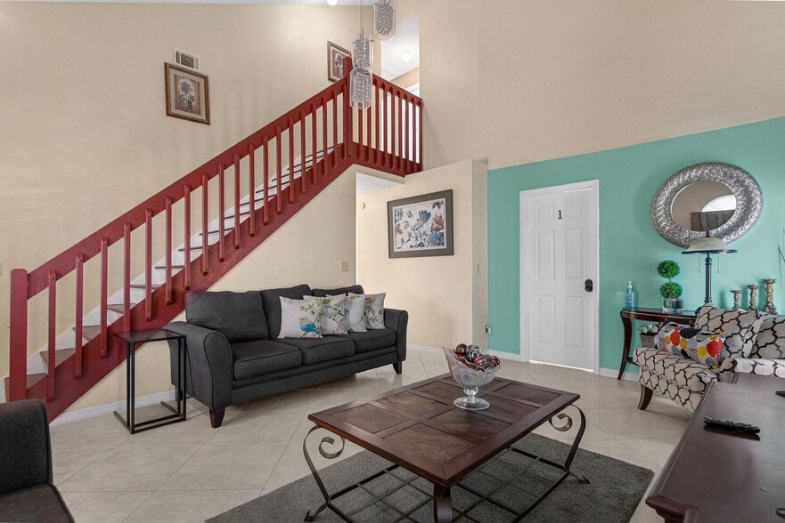 Primary Photo - 1310 Abberton Dr