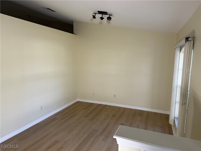 Building Photo - 3522 SW 14th Pl