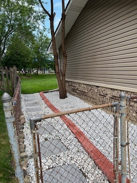 Building Photo - 508 Creighton Ln