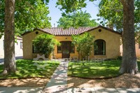 Building Photo - OWNER PAYS WATER, SEWER & TRASH, PLUS LAWN...