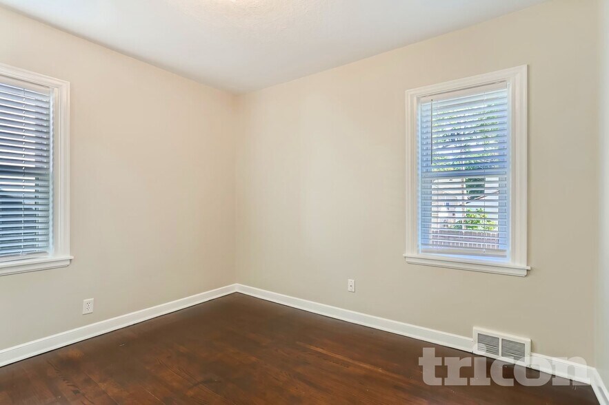 Building Photo - 2833 Louisiana Ave S