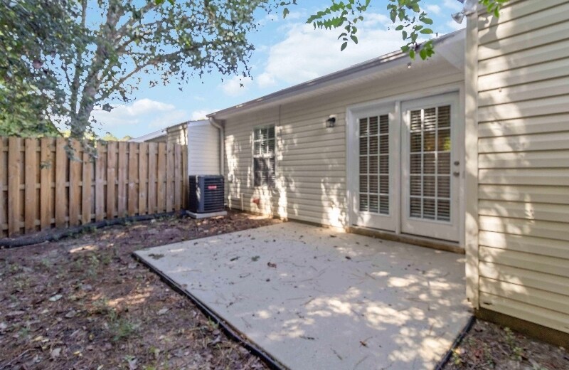 Building Photo - 119 Waverly Point Dr