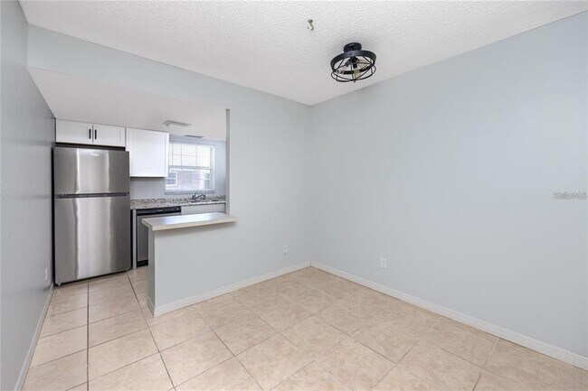 Building Photo - 1062 85th Terrace N
