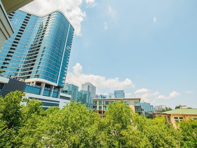 Building Photo - 850 Piedmont Ave NE