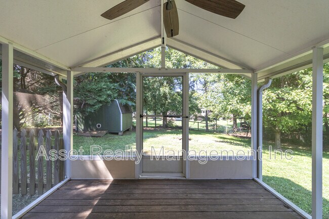 Building Photo - 7005 Buddy J Ln