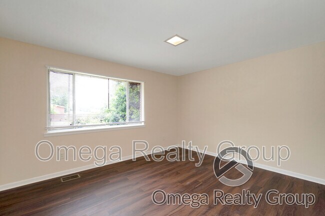 Building Photo - 2150 20th St