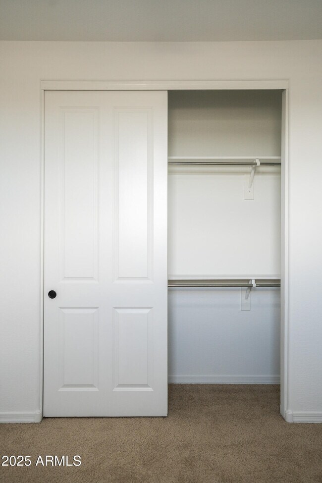 Building Photo - 4368 N Pioneer Dr