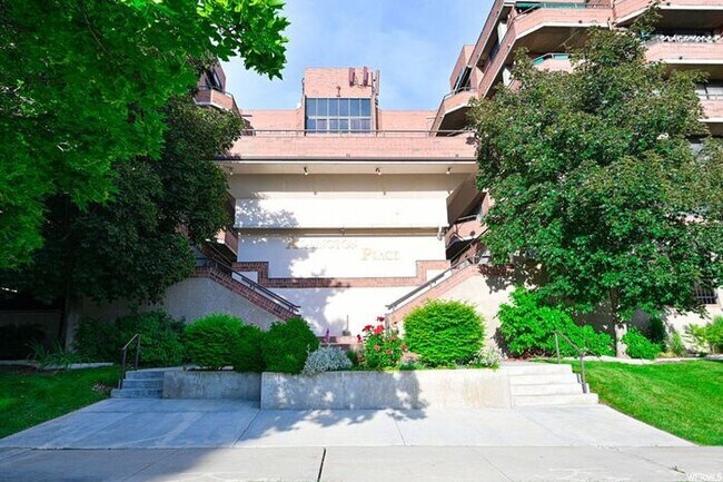 Building Photo - Modern Downtown Condo with Secure Access at Arlington Place