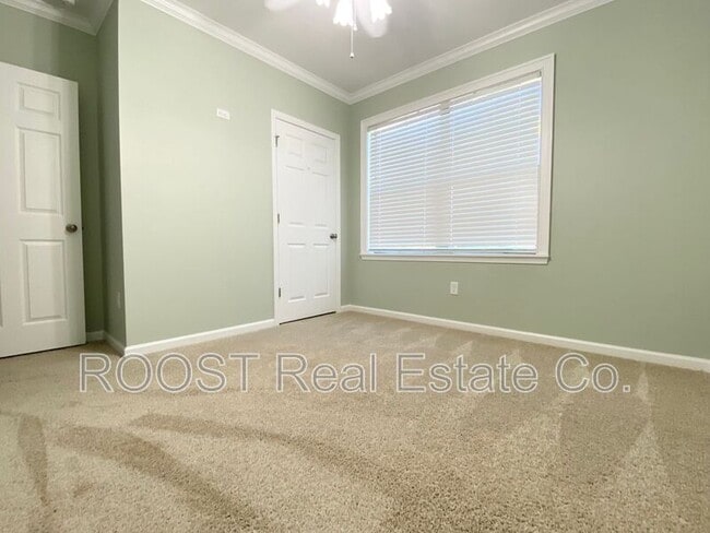 Building Photo - 7499 Tourmaline Dr