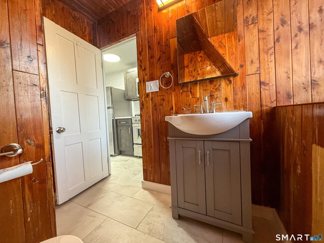 Building Photo - 40 Franklin St