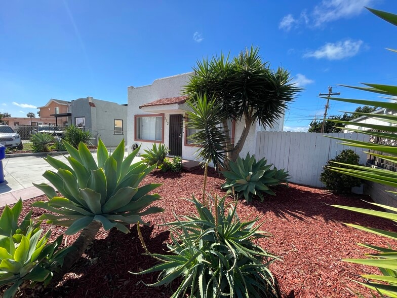 Building Photo - 712 S 37th St