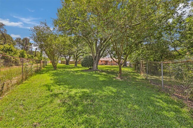 Building Photo - 8719 Brackley Ln