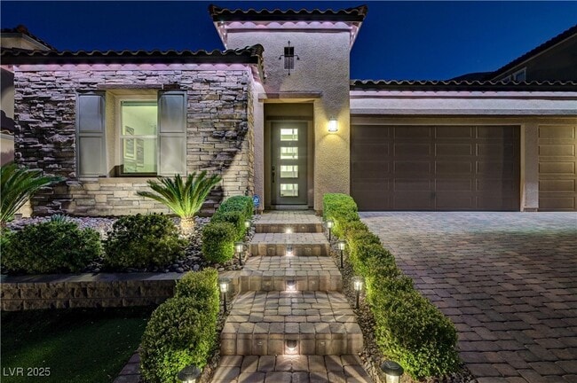 Building Photo - 3943 Reyes Ave