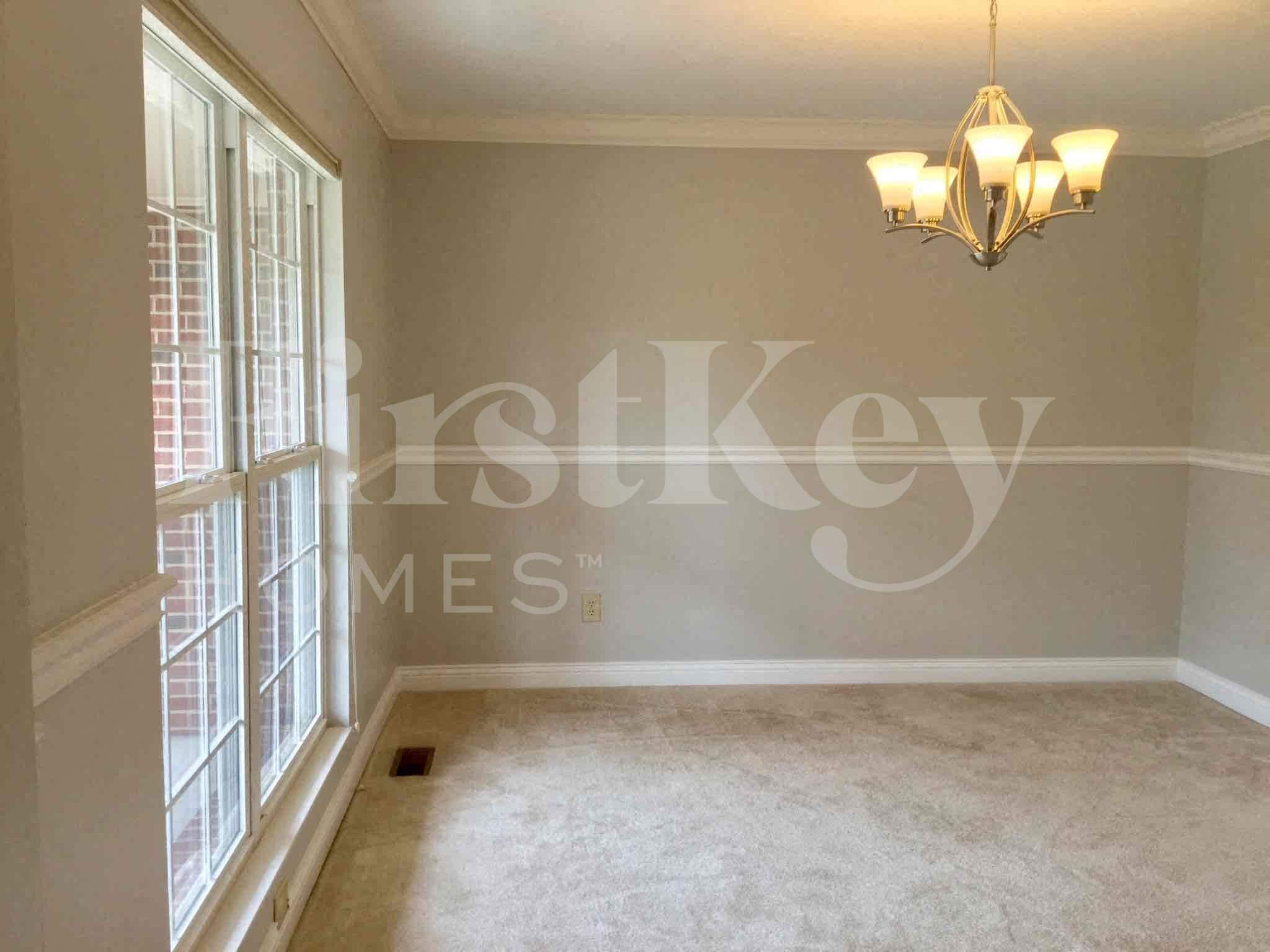 Building Photo - 8560 Elmcreek Ct