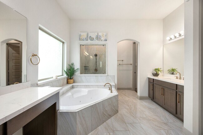 Primary Photo - 1193 Stillwater Pond Dr