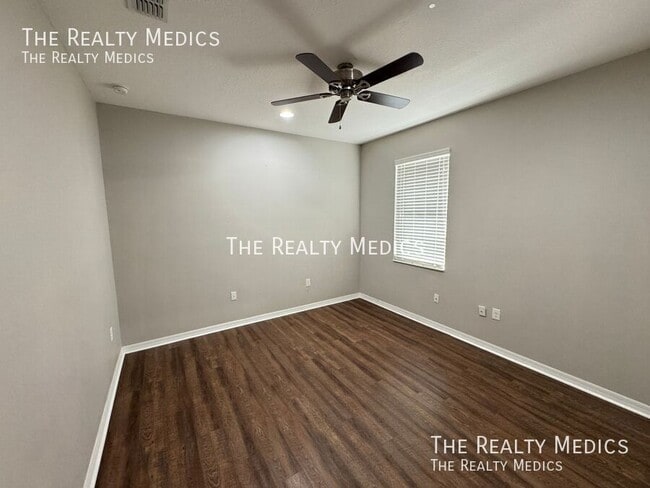 Building Photo - 5107 Appenine Loop W