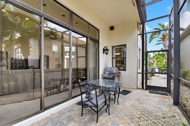 Building Photo - 4465 Barclay Fair Way