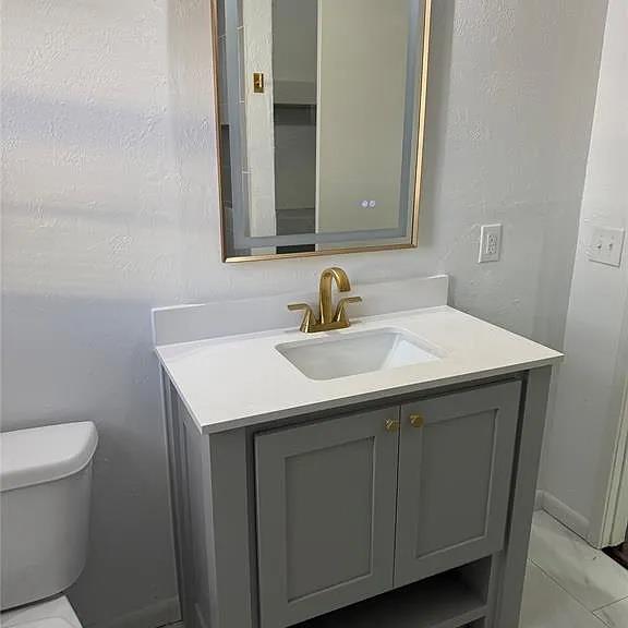 Building Photo - 1123 W Brooks St