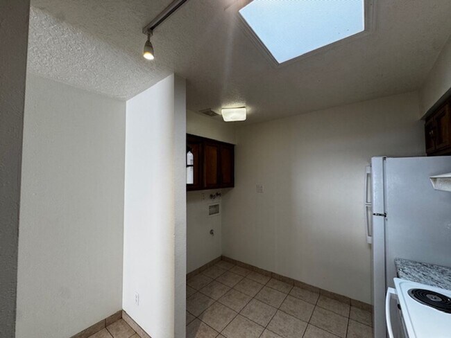 Building Photo - 12244 Menaul Blvd NE