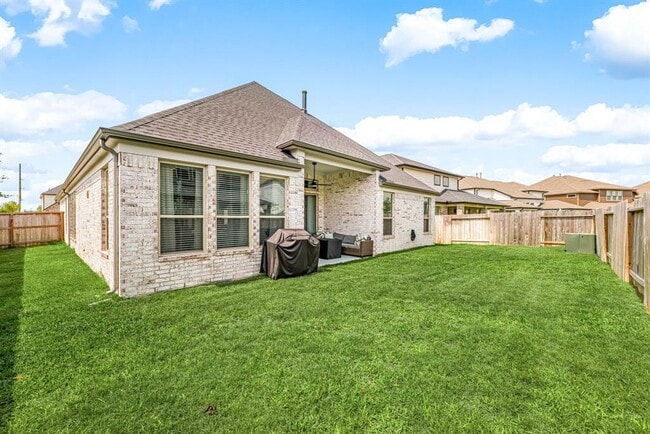 Building Photo - 3323 Majestic Pne Ln