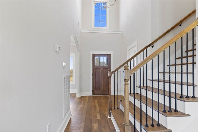 Building Photo - NEW Move in Ready Home!