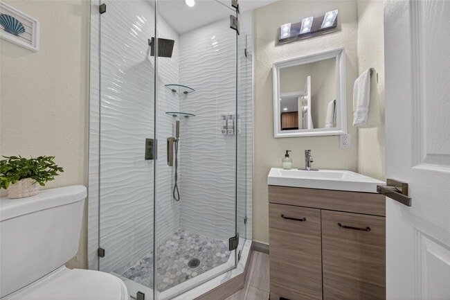 Building Photo - 540 NE 59th Ct