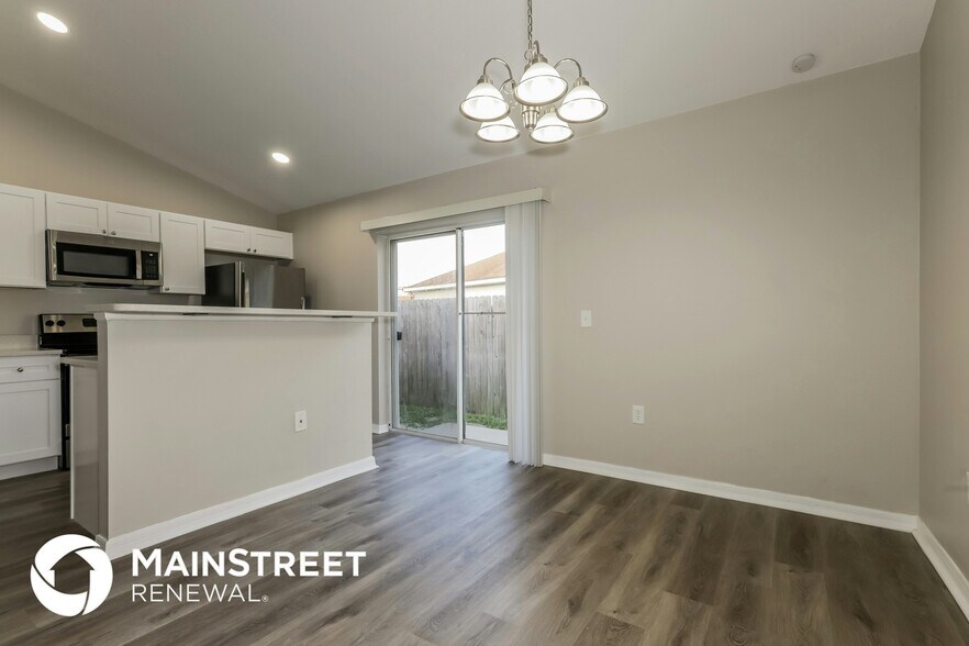 Building Photo - 935 Brenton Leaf Dr
