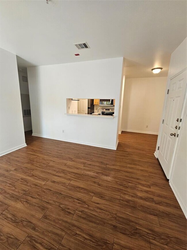 Building Photo - 12166 Metric Blvd