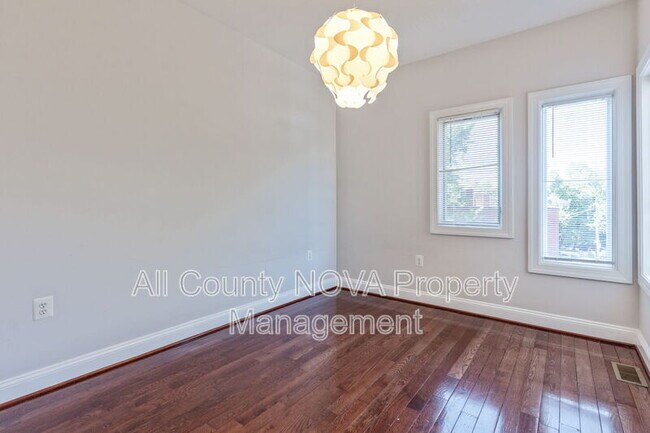 Building Photo - 1384 Talbert Ct SE